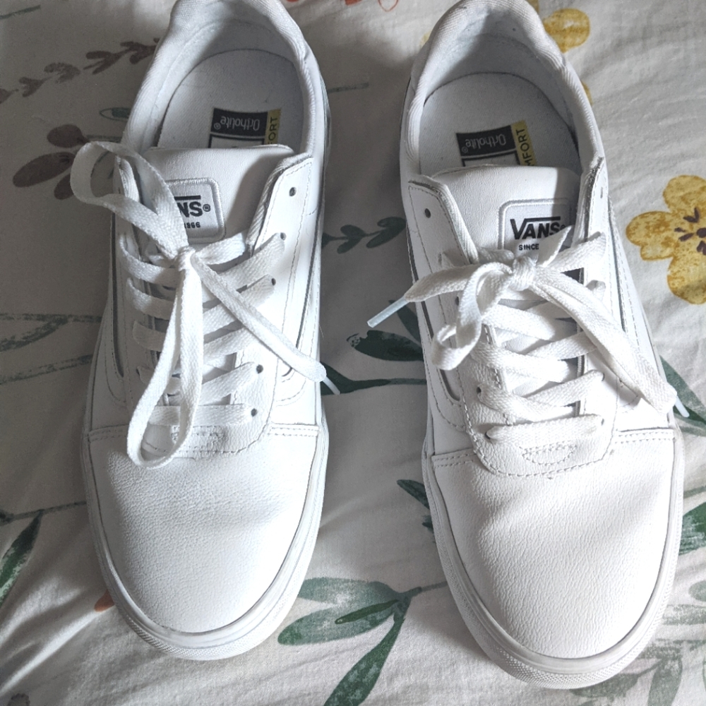 White Vans ward lo leather